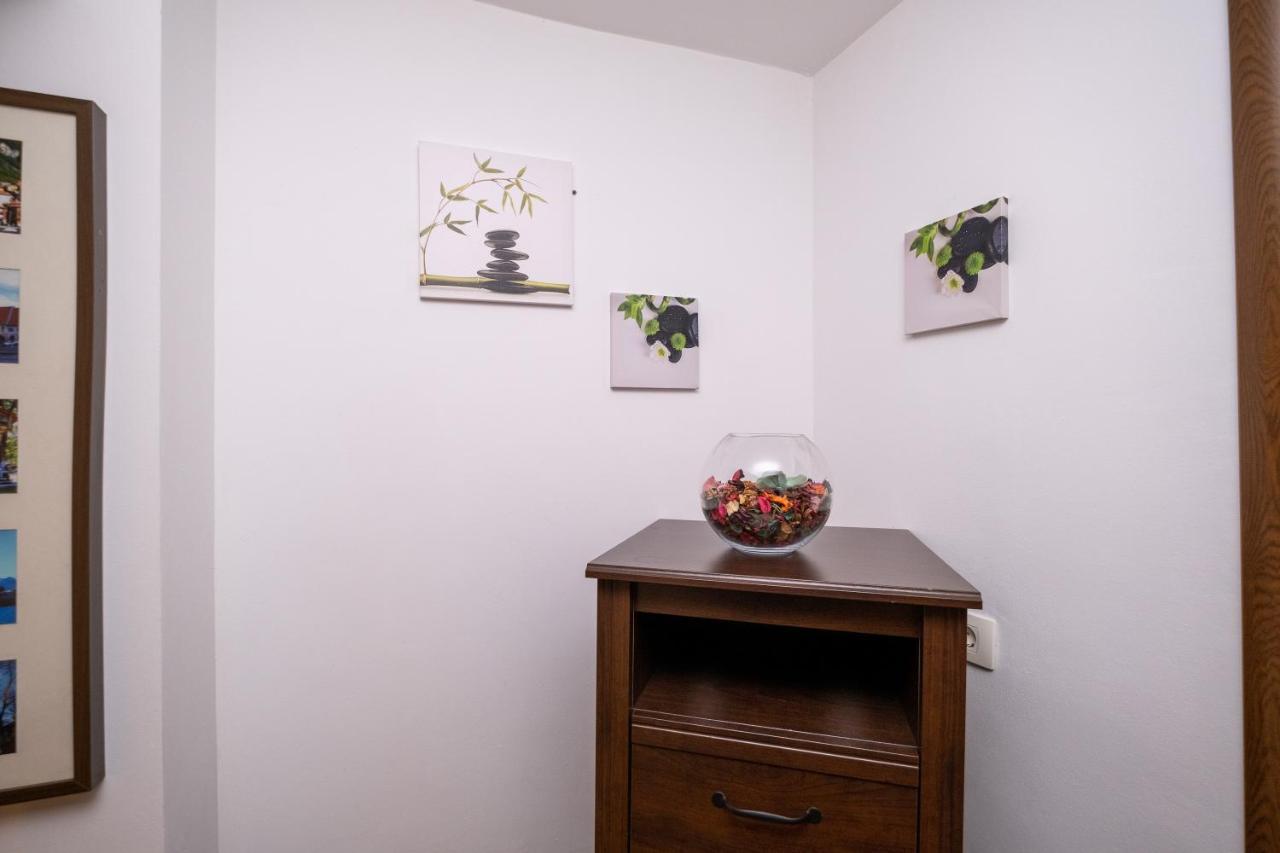 Stella'S Cozy Home バロテシュティ エクステリア 写真